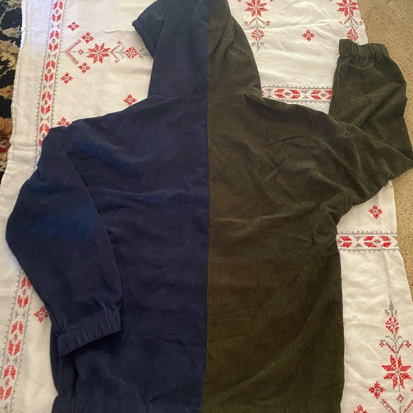 NWT Hooded Sweatshirt - Picture 3 of 3